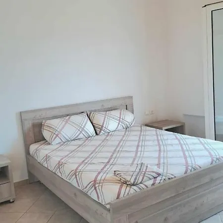 Apartment Eleni *